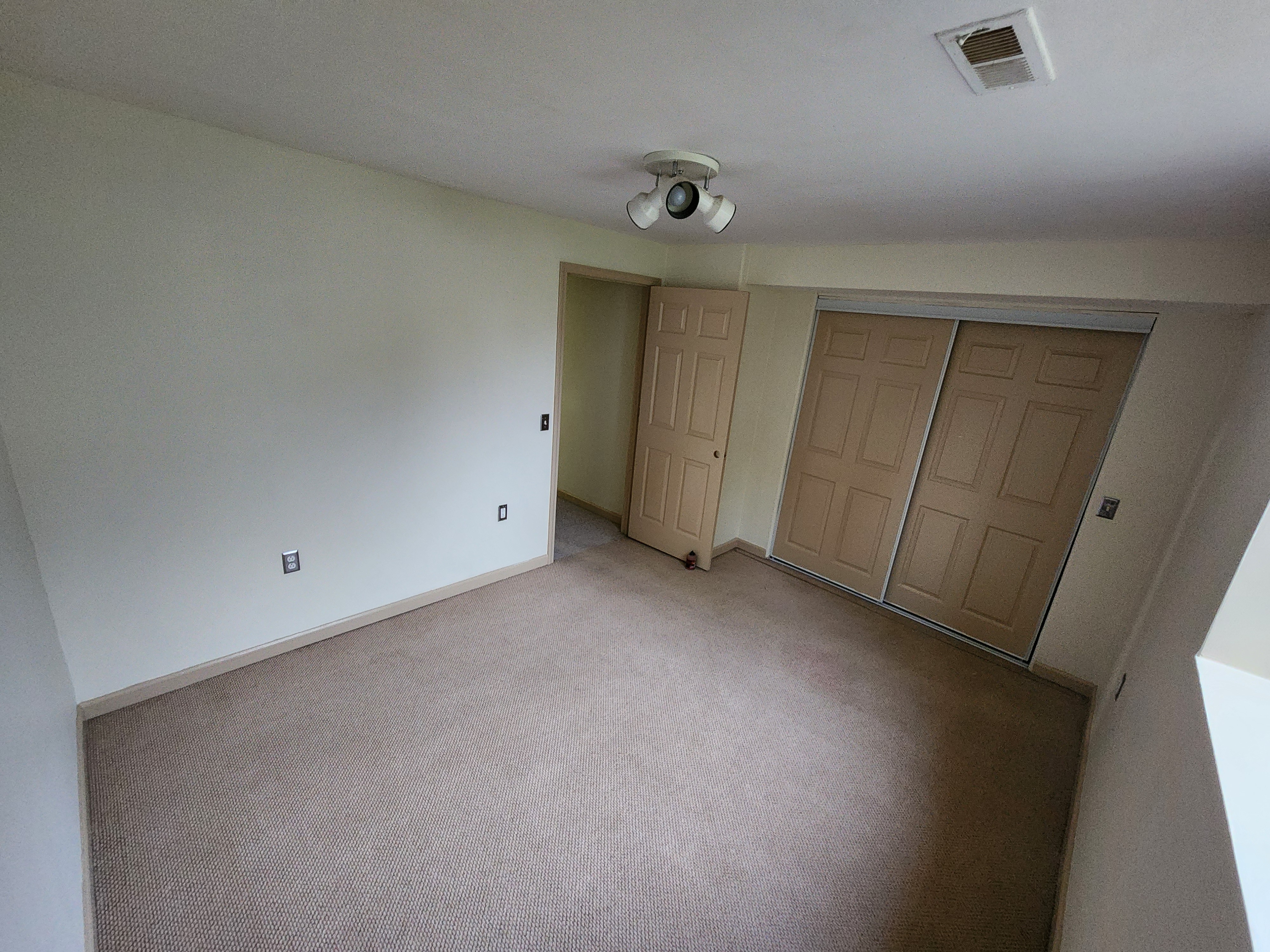 Bedroom 4 - Basement